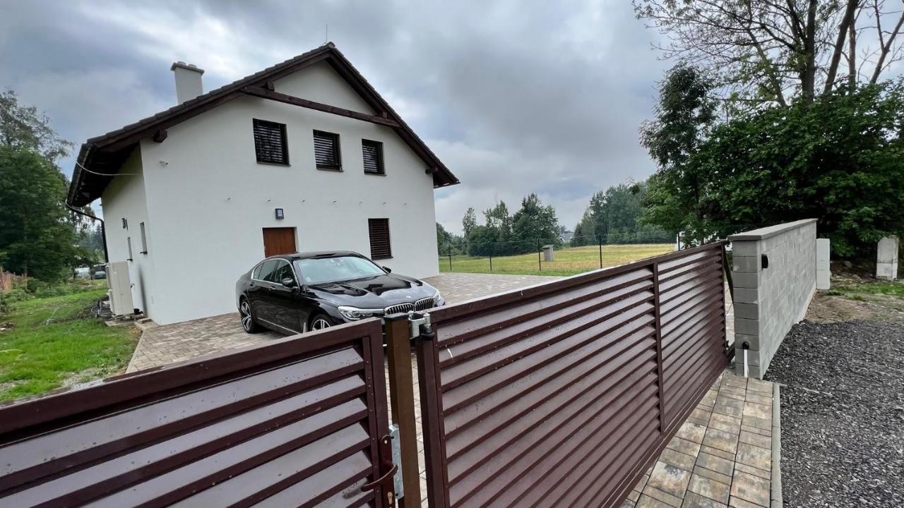 Apartmanovy Dom Ziar S Virivkou A Saunou Luaran gambar